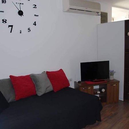 Ferienwohnung Stan Na Dan - Apartman Djordjevic Vranje Exterior foto