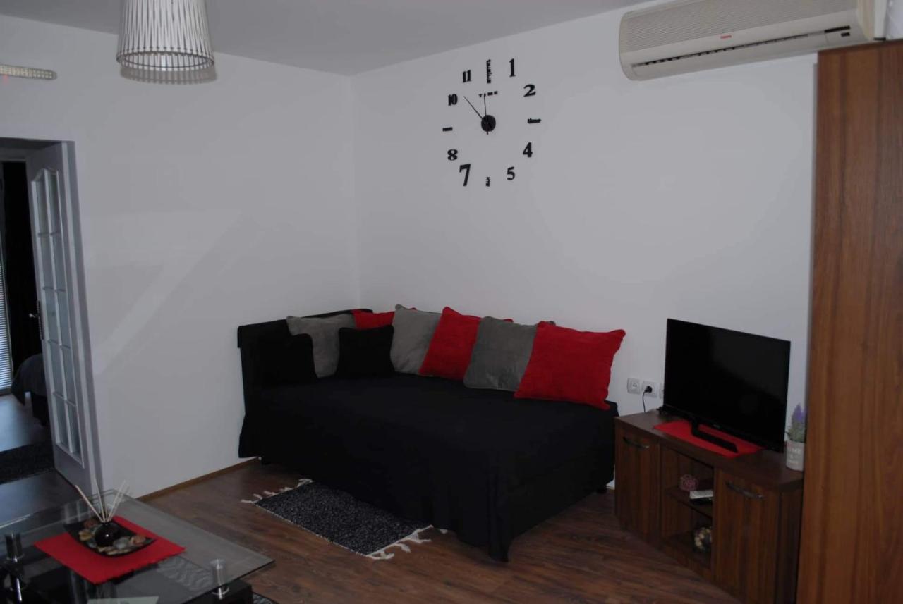 Ferienwohnung Stan Na Dan - Apartman Djordjevic Vranje Exterior foto